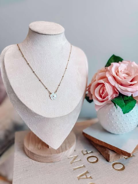 A Blooming Beauty in Gold