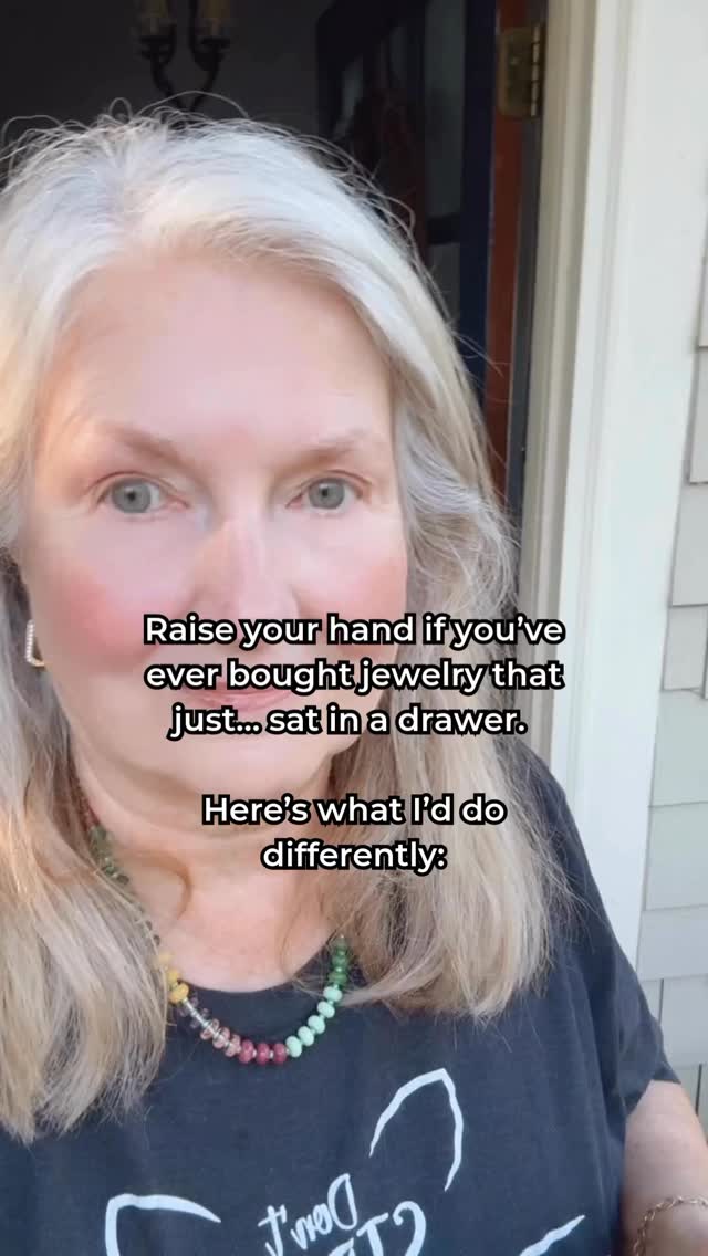 Raise your hand if you’ve ever bought jewelry that just… sat in a drawer. 🙋‍♀️ Yep, I’ve been there too. If I could start my jewelry journey over again, I’d skip those “just okay” pieces and go straight for the ones I love to wear.
Lesson learned: the right jewelry doesn’t just look pretty—it makes you feel confident, polished, and pulled together.
Want to know how to find your perfect pieces? I just shared my best tips on the blog—check the profile for the link!  #jbloomjewelry #peacocksprettys #over60style #jbloom #jbloomdesigns #jewelrystyle #jewelrylove #blog