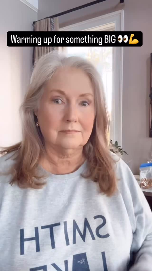 Warming up like I’ve got a big event…
because I do 😏

Something new is joining the mix
and it fits perfectly with everything I already love
(simple, pretty, and actually wearable).

Comment SPILL IT
and I’ll tell you what I’ve been warming up for 😉